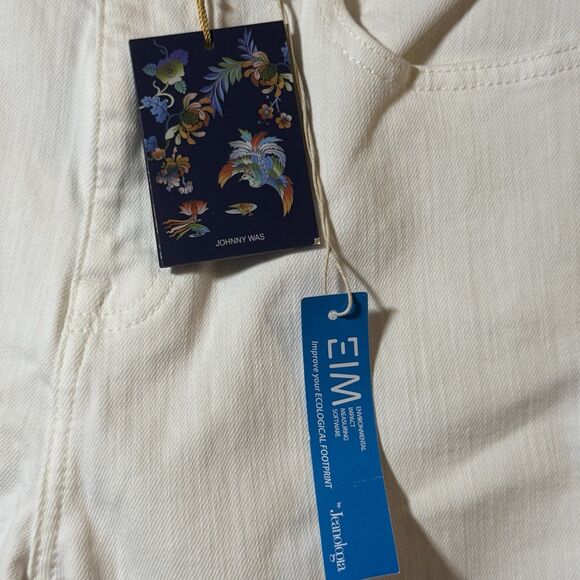 Johnny Was Marseille Baby Boot Ankle Crop Jeans White Women's Size 28 NWT - Picture 5 of 16